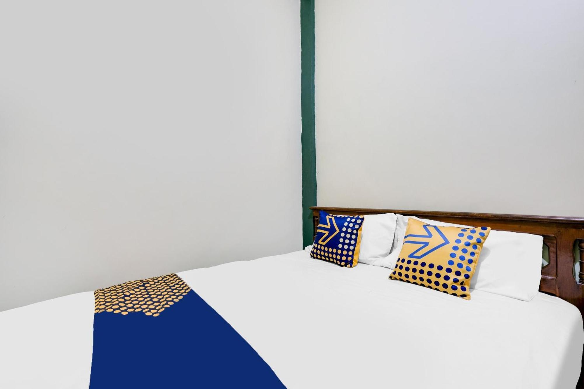 Spot On 92068 Pudja Kesuma Homestay Syariah Jogjakarta Buitenkant foto