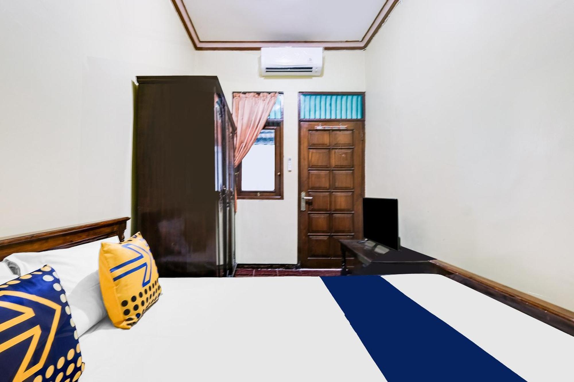 Spot On 92068 Pudja Kesuma Homestay Syariah Jogjakarta Buitenkant foto