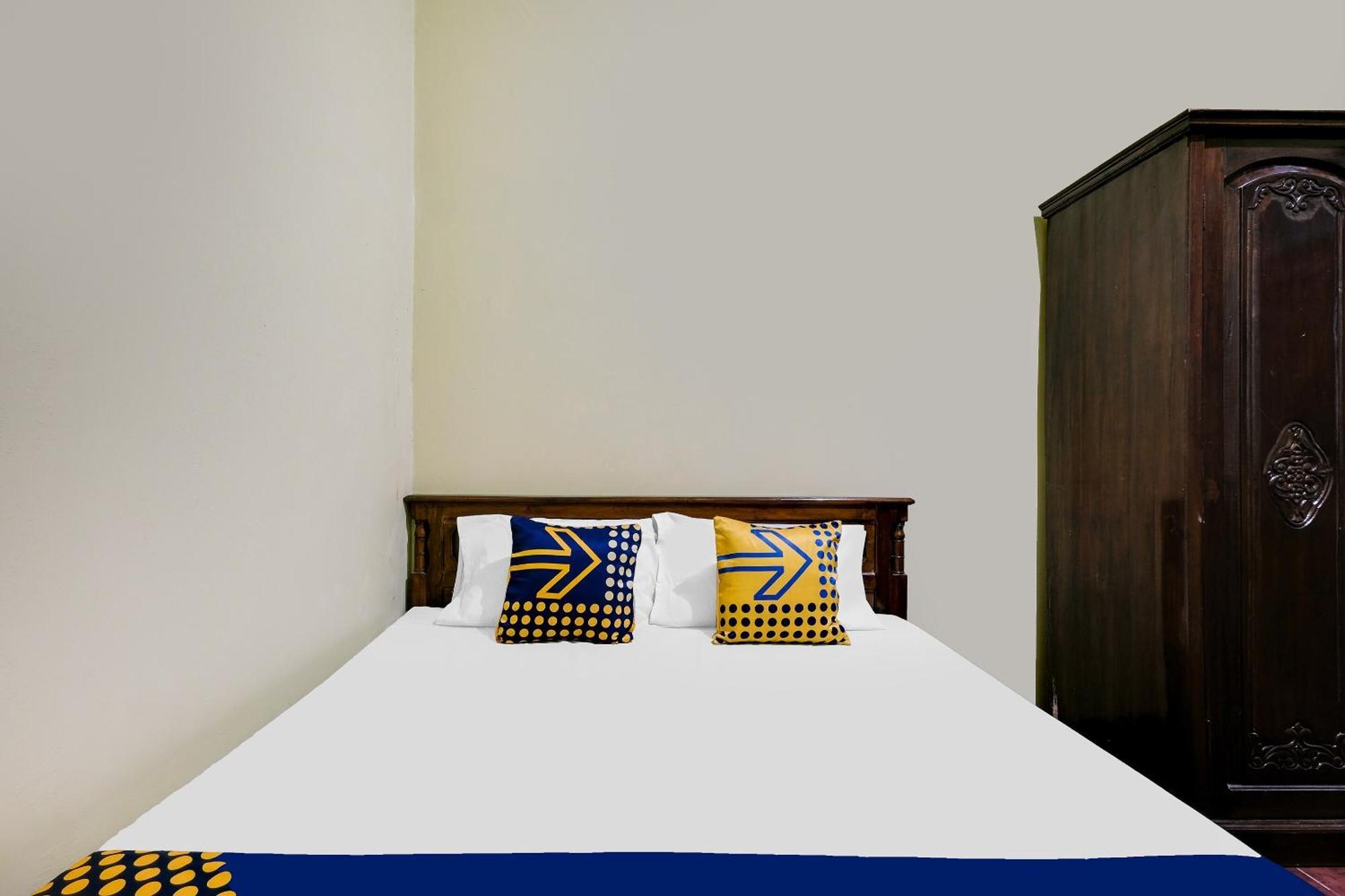 Spot On 92068 Pudja Kesuma Homestay Syariah Jogjakarta Buitenkant foto