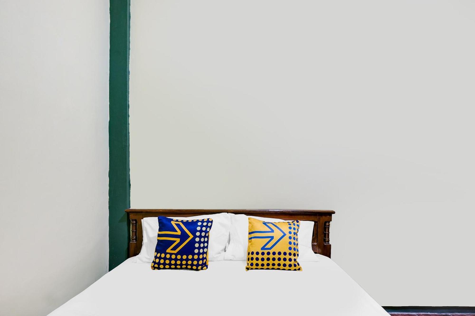 Spot On 92068 Pudja Kesuma Homestay Syariah Jogjakarta Buitenkant foto